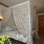Hotel Kemerlihan Deluxe 2*