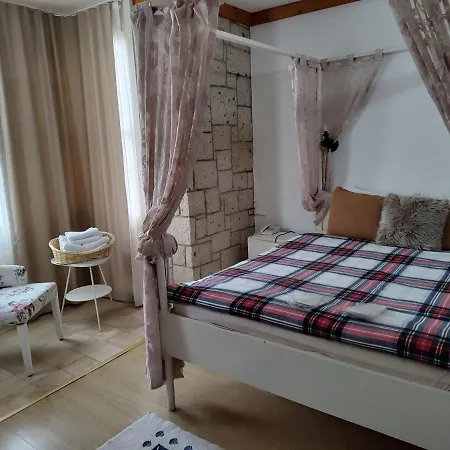 Kemerlihan Deluxe 2*