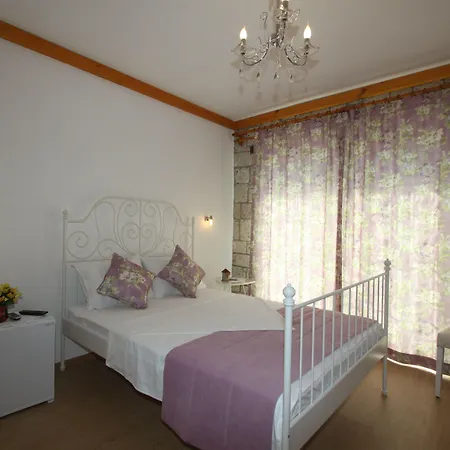 Kemerlihan Deluxe 2* Alaçatı