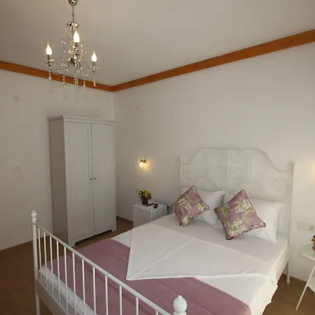 Kemerlihan Deluxe 2* Alaçatı