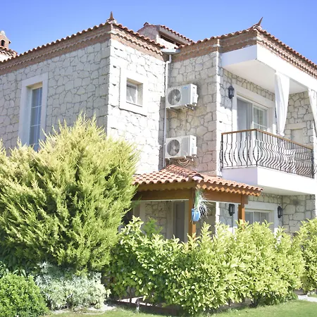 Hotel Kemerlihan Deluxe 2*