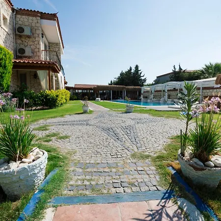 Kemerlihan Deluxe 2* アラカティ